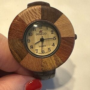 Women's Wooden Watch - Brown and Tan